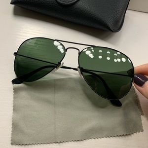 Ray Ban Authentic Dark Green/Black 58mm Aviators